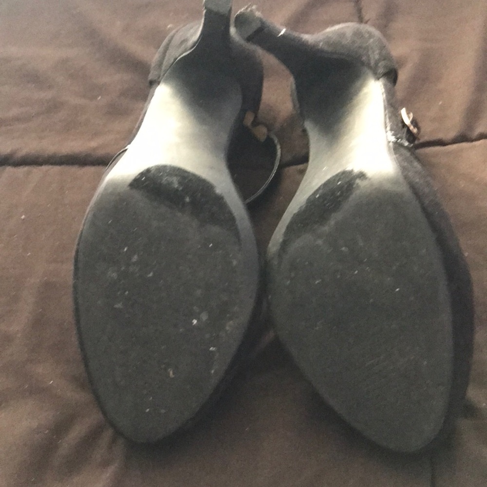 Shoes - Picture 3 of 3